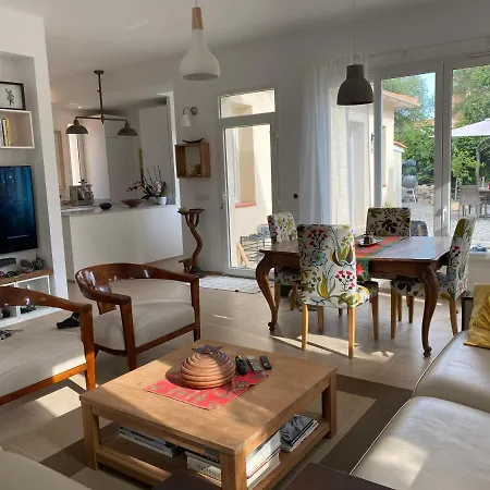 Walk To Town - Spacious W/ Pool Villa Antibes